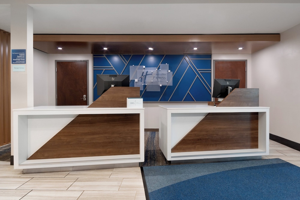 holiday inn express hotel and suites saginaw by ihg