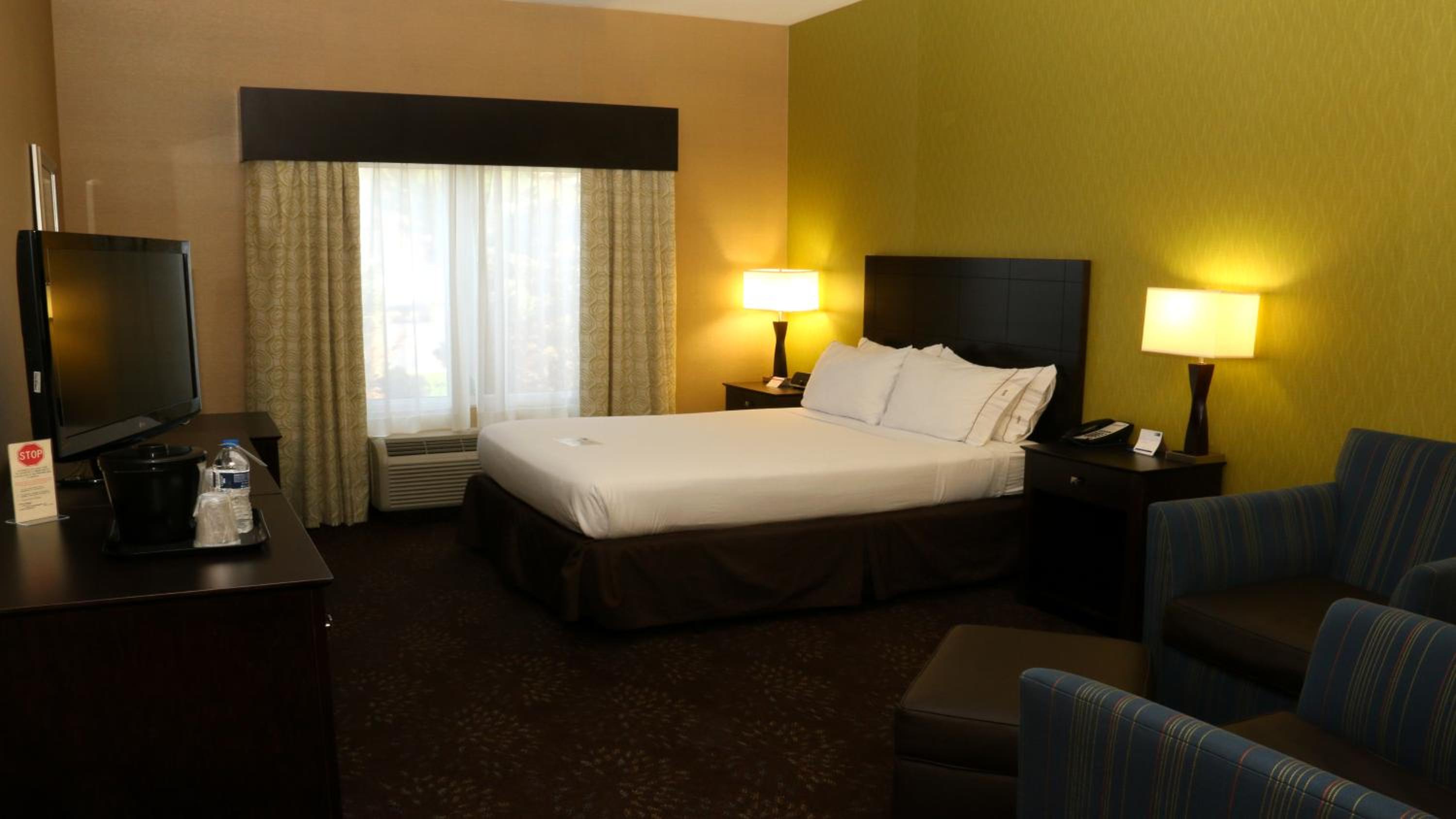 holiday inn express hotel and suites saginaw by ihg