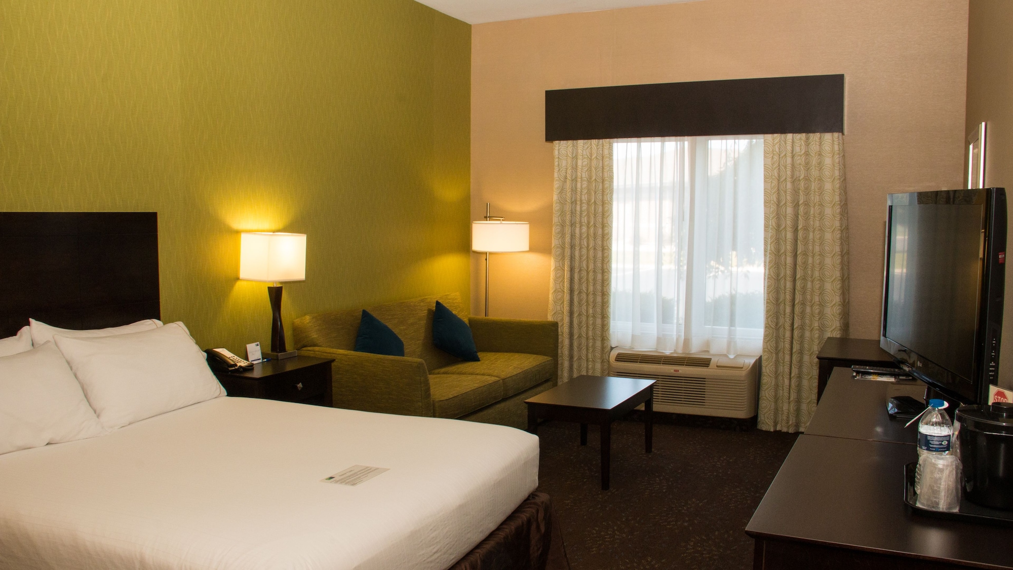 holiday inn express hotel and suites saginaw by ihg