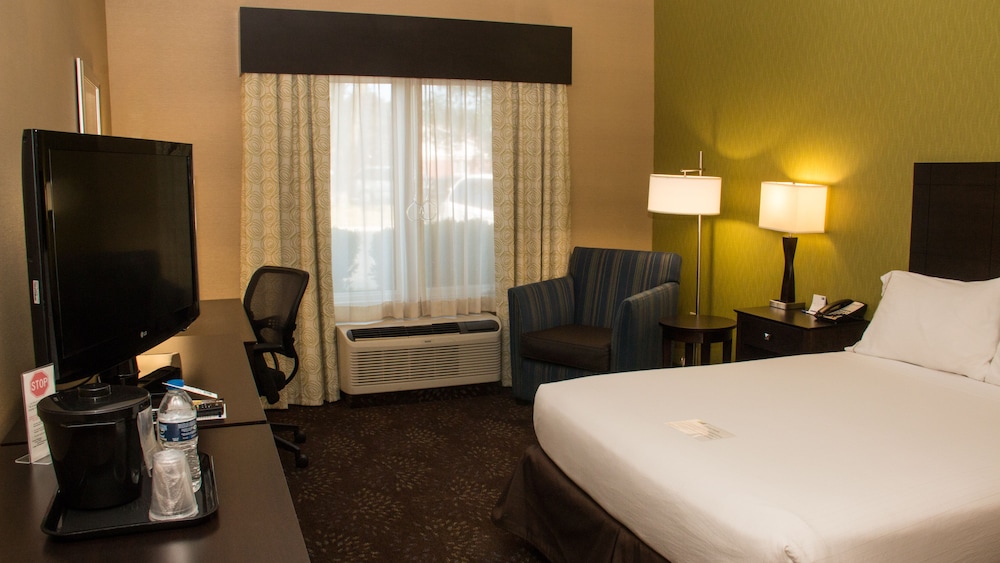 holiday inn express hotel and suites saginaw by ihg