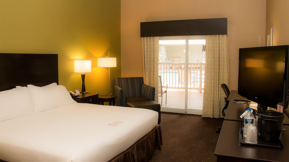 holiday inn express hotel and suites saginaw by ihg