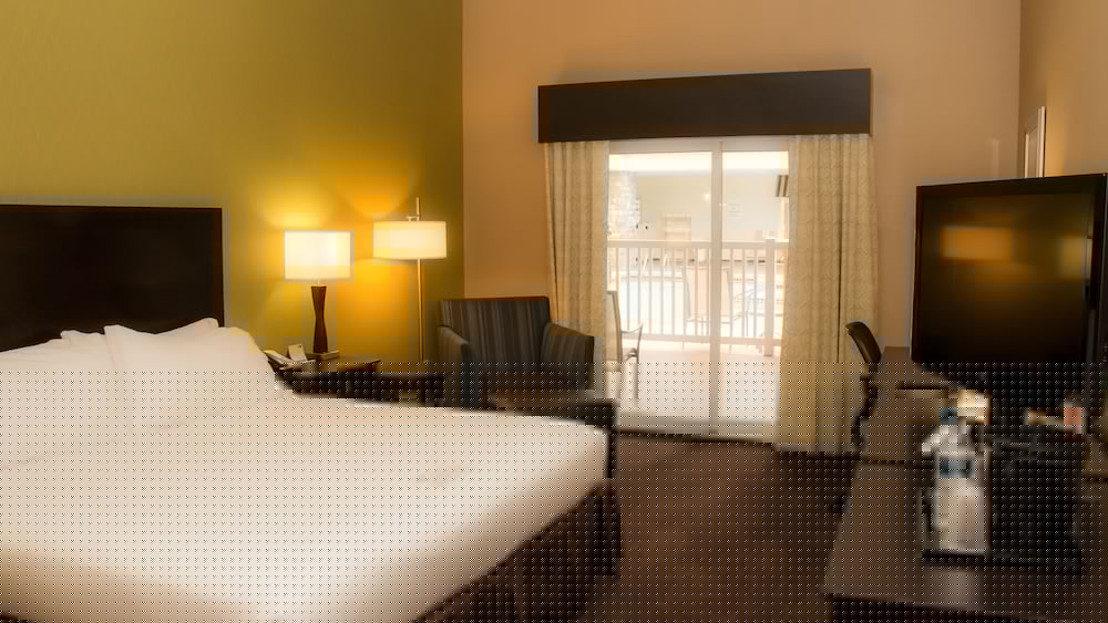 holiday inn express hotel and suites saginaw by ihg