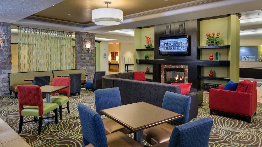 holiday inn express hotel and suites saginaw by ihg