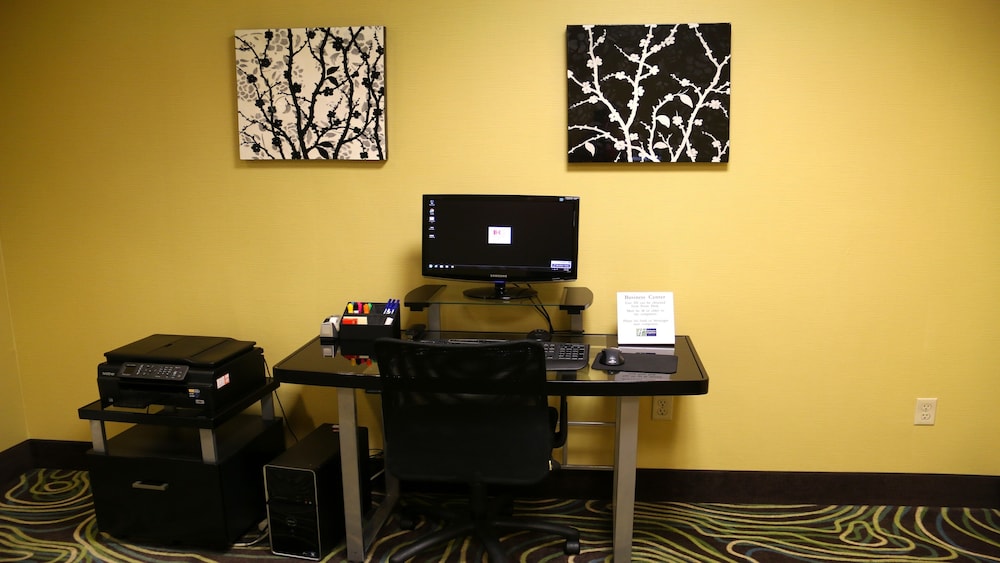 holiday inn express hotel and suites saginaw by ihg