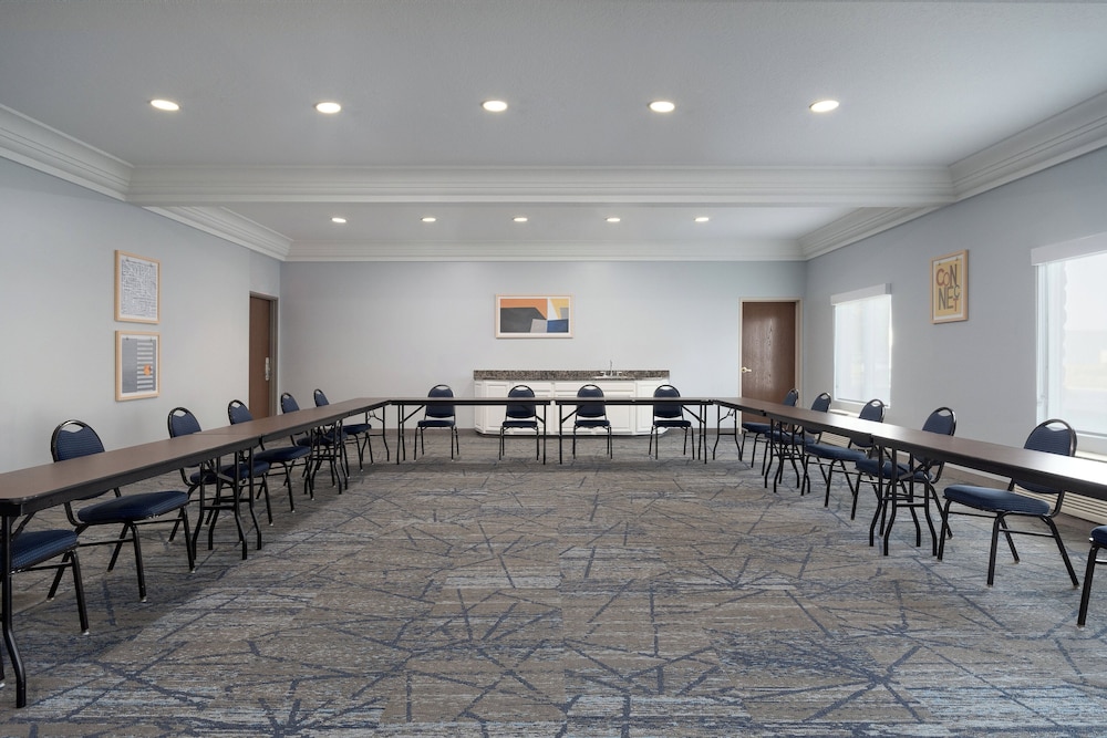 holiday inn express hotel and suites saginaw by ihg