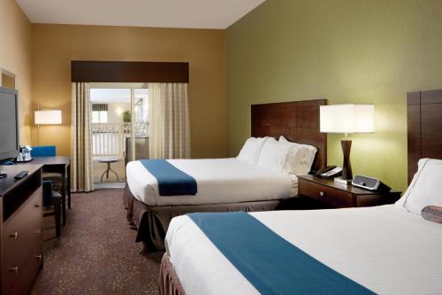 holiday inn express hotel and suites saginaw by ihg
