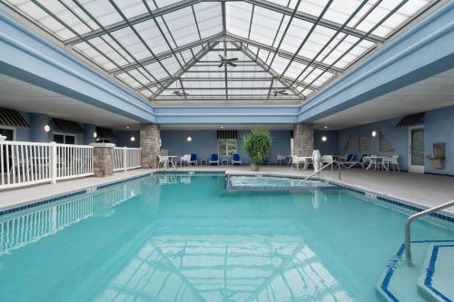 holiday inn express hotel and suites saginaw by ihg