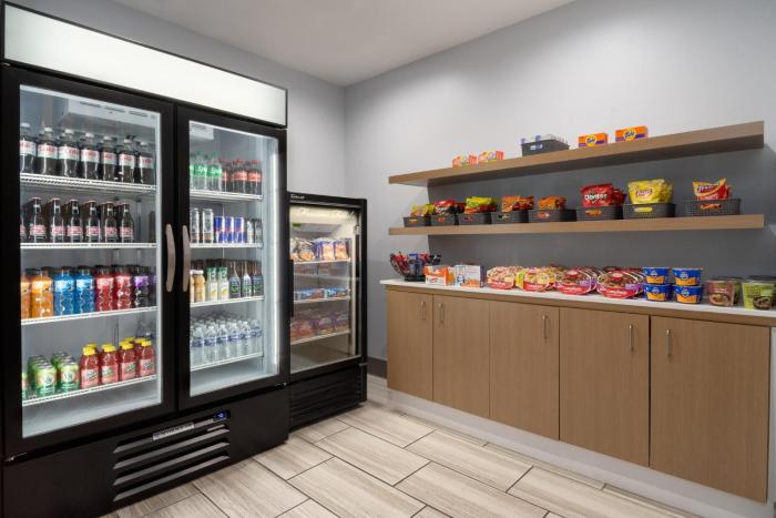 holiday inn express hotel and suites saginaw by ihg