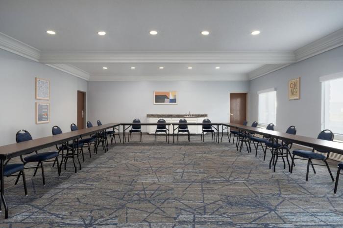 holiday inn express hotel and suites saginaw by ihg