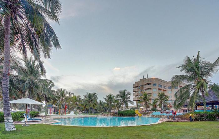 crowne plaza resort salalah by ihg