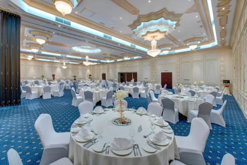 crowne plaza resort salalah by ihg
