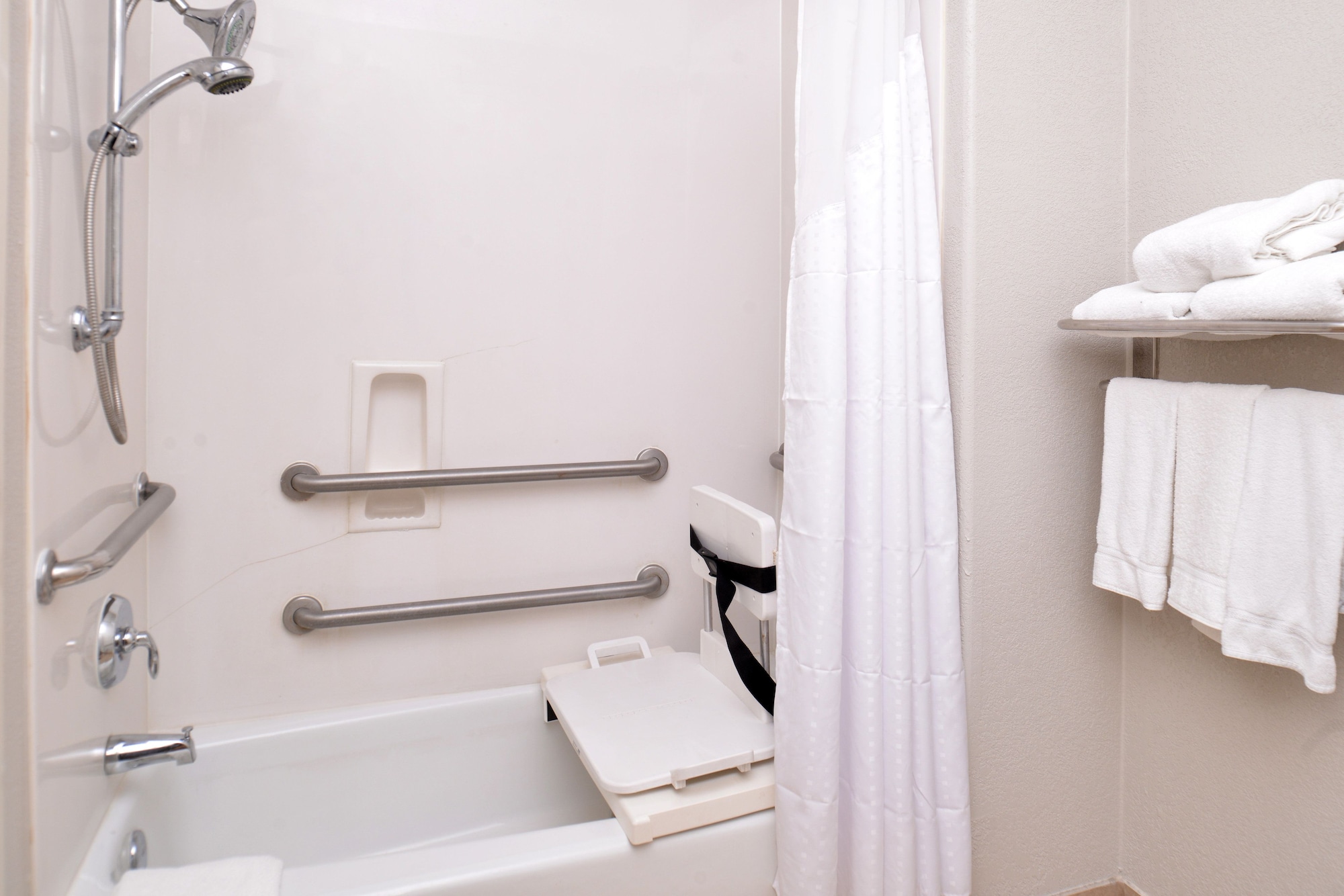 holiday inn express hotel and suites san antonio by ihg