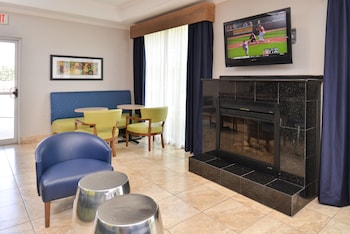 Holiday Inn Express Hotel & Suites San Antonio By Ihg,San Antonio>>River Walk,3 star