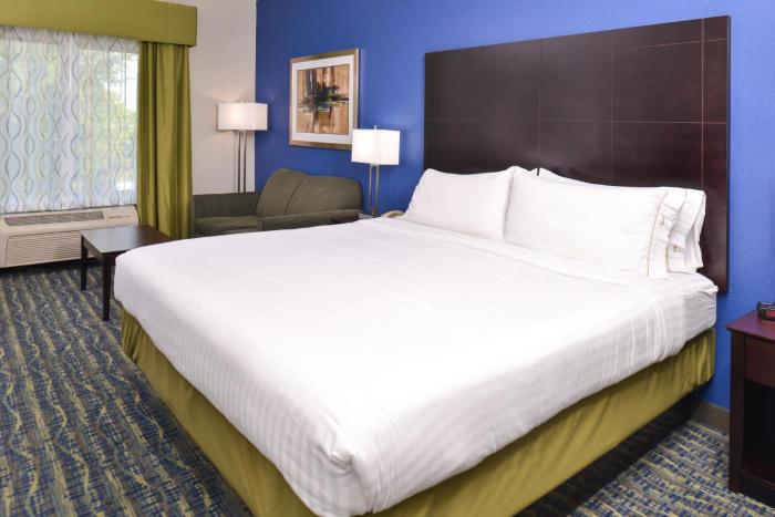 holiday inn express hotel and suites san antonio by ihg