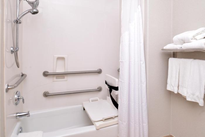 holiday inn express hotel and suites san antonio by ihg