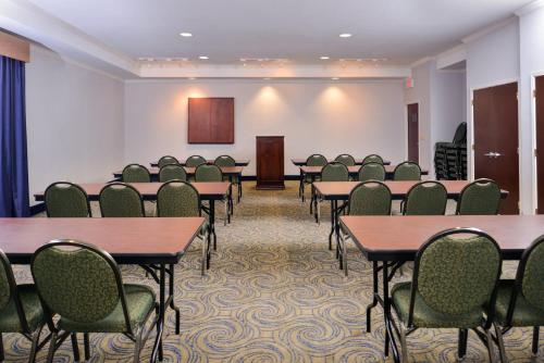 holiday inn express hotel and suites san antonio by ihg