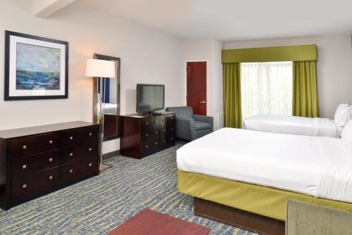 holiday inn express hotel and suites san antonio by ihg