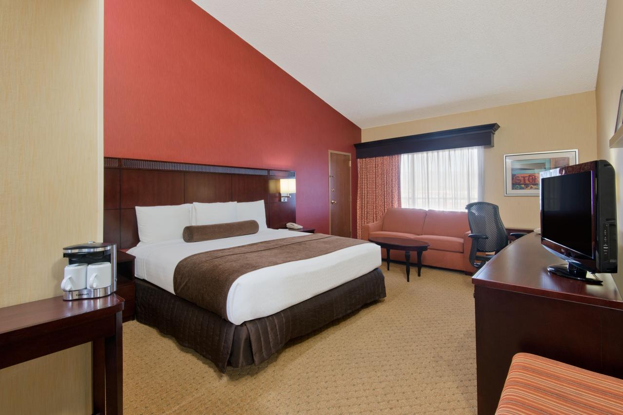 crowne plaza albuquerque by ihg