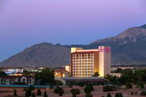 crowne plaza albuquerque by ihg