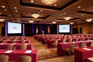 crowne plaza albuquerque by ihg