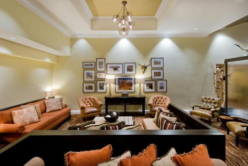 crowne plaza albuquerque by ihg