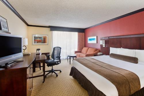 crowne plaza albuquerque by ihg