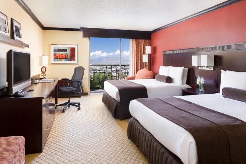 crowne plaza albuquerque by ihg