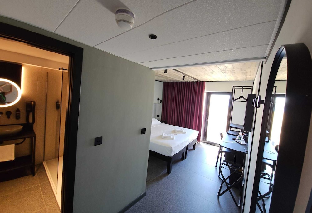 ibis styles st pauls bay malta