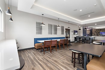 holiday inn express kansas city north parkville an ihg hotel