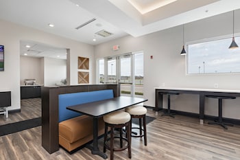 holiday inn express kansas city north parkville an ihg hotel