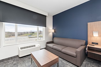 holiday inn express kansas city north parkville an ihg hotel