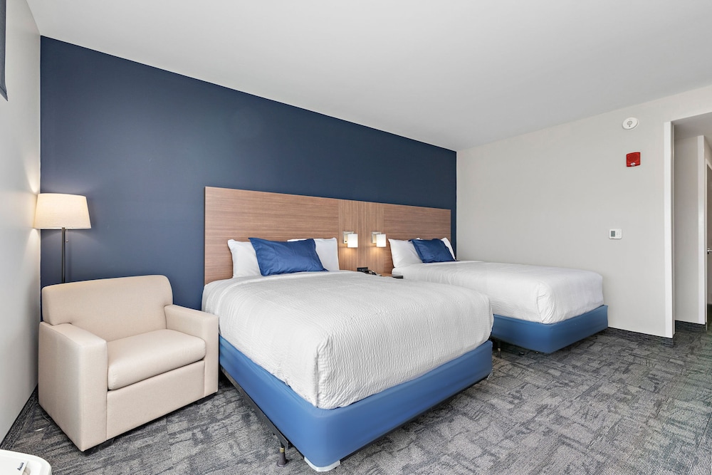 holiday inn express kansas city north parkville an ihg hotel
