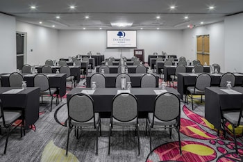 doubletree by hilton sarasota bradenton airport