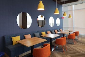 tru by hilton monterrey fundidora