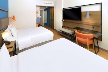 tru by hilton monterrey fundidora