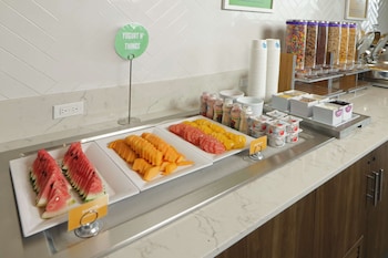 tru by hilton monterrey fundidora