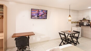 hotel chalet monet granja vianna