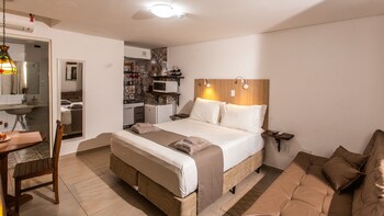 hotel chalet monet granja vianna