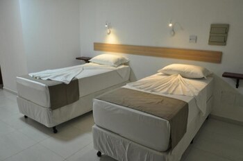 hotel chalet monet granja vianna