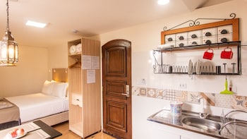 hotel chalet monet granja vianna