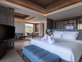 pullman lombok mandalika beach resort