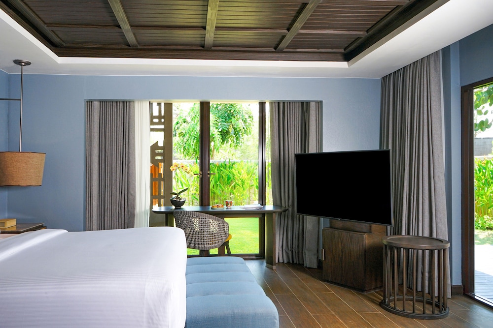 pullman lombok mandalika beach resort