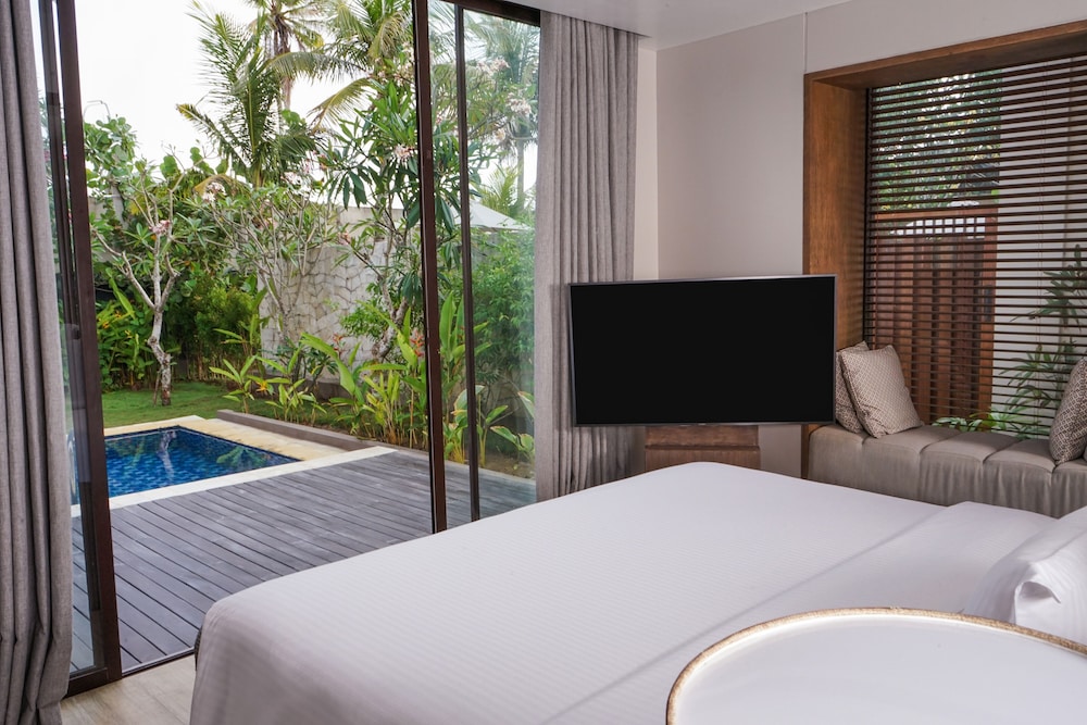 pullman lombok mandalika beach resort