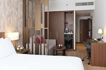 comfort hotel jeddah king road