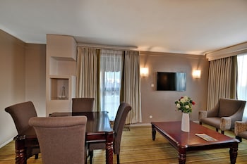 Holiday Inn Harare By Ihg,Fife Avenue Shopping Centre>>Harare,3 star