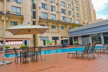 holiday inn harare by ihg