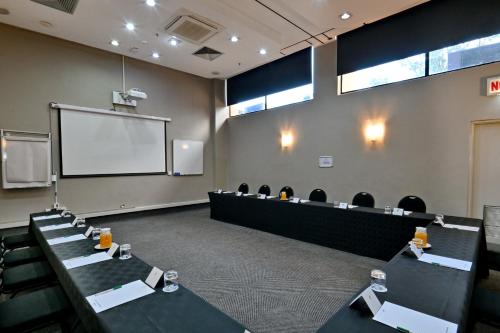 holiday inn harare by ihg
