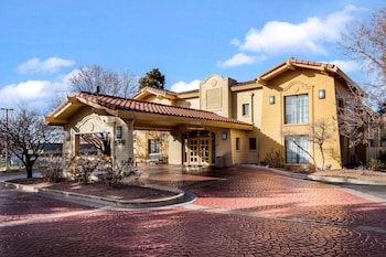 La Quinta Inn By Wyndham Albuquerque Northeast,Bernalillo>>Albuquerque,3 star