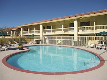 La Quinta Inn By Wyndham Albuquerque Northeast,Bernalillo>>Albuquerque,3 star