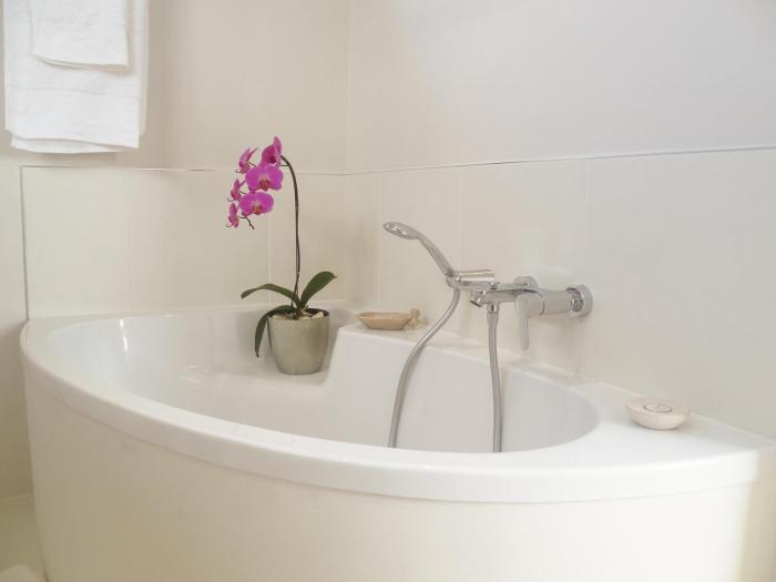 138 marine beachfront guesthouse